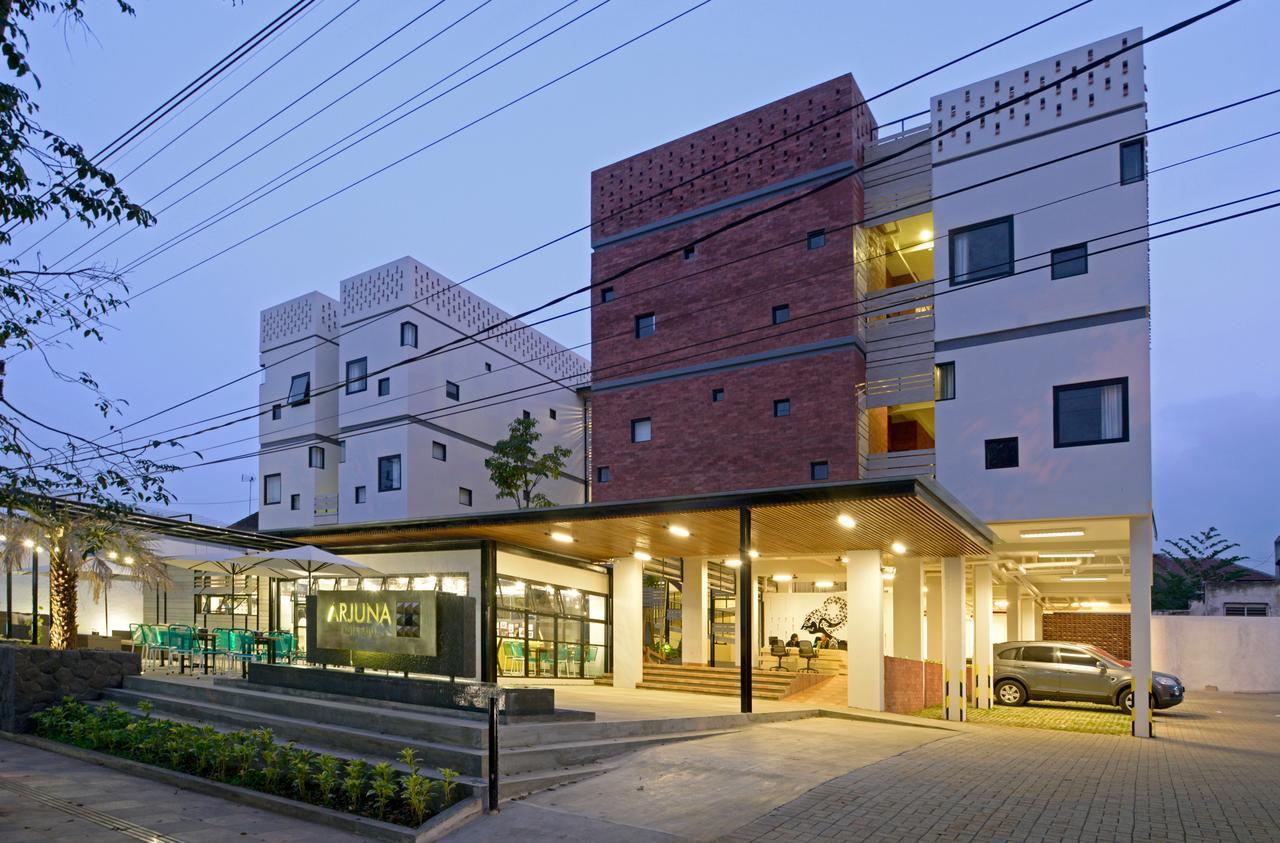 Arjuna Hotel Batu City Zewnętrze zdjęcie